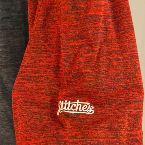 Stitches Gray and Red Phillies Short Sleeve V-neck T-shirt - Picture 6 of 7